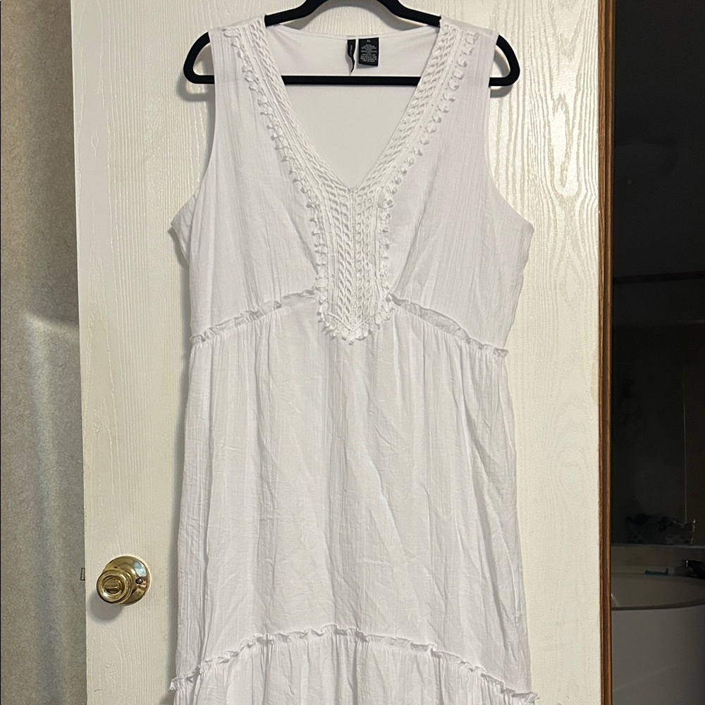 New Directions, White Sleeveless V-Neck Dress, Size XL
